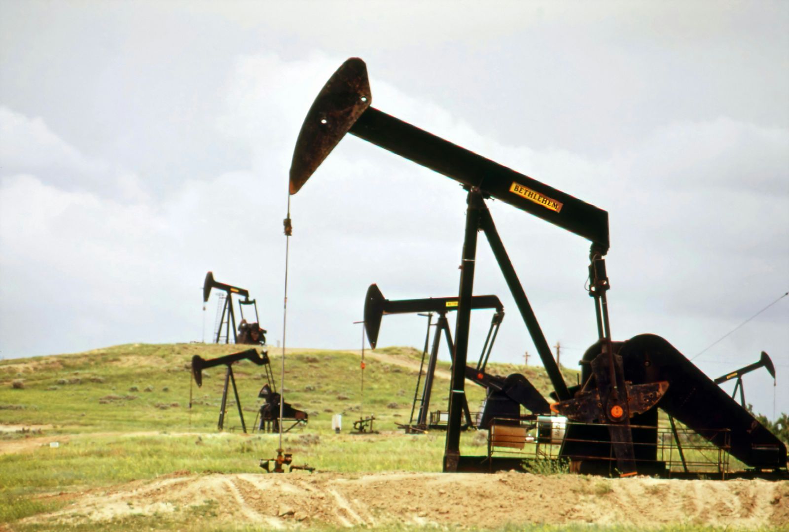 Oil pumpjack